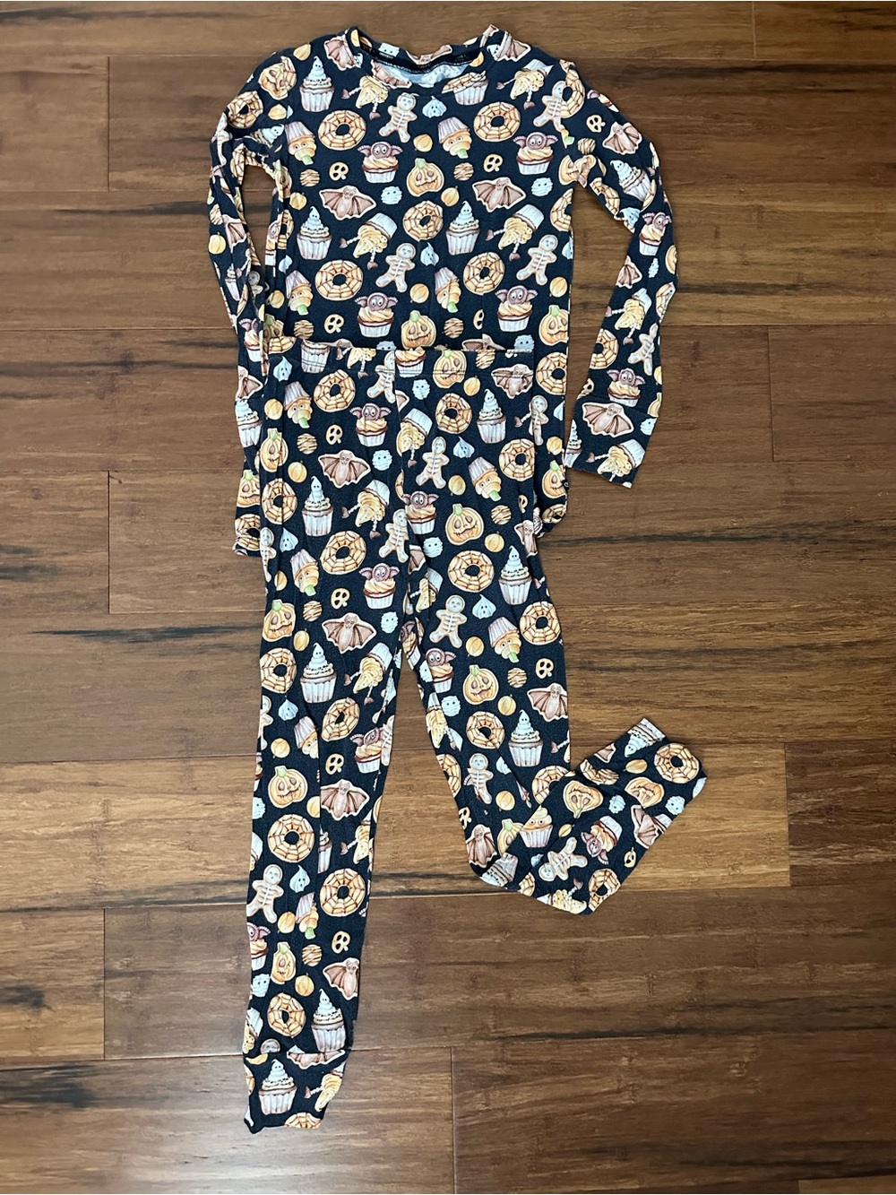LEV baby Kids Bamboo Halloween Treats Pajama Set Size 8